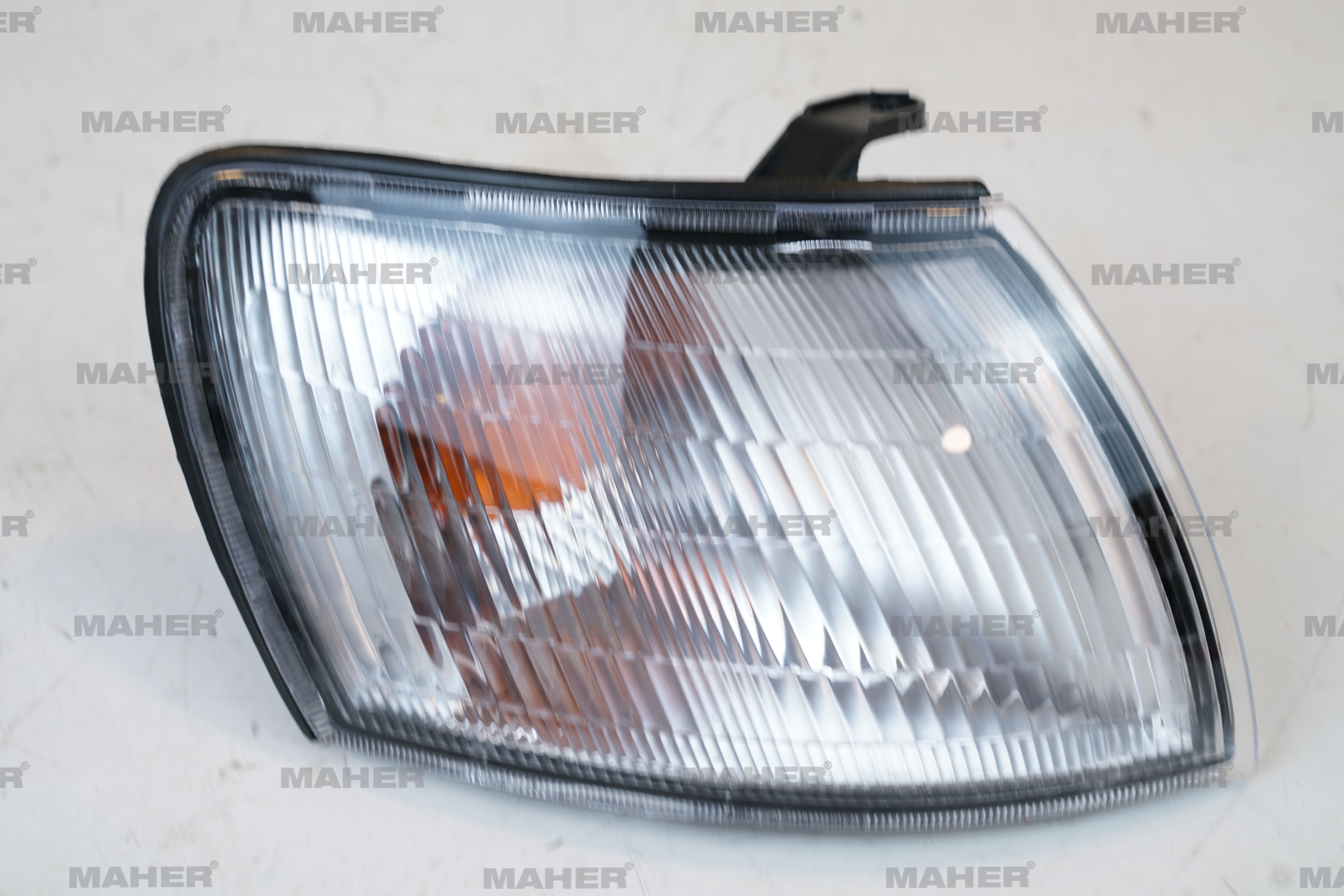 Toyota Corona Sağ Aydınlatma 1992-1995 Sinyal Lambası Duylu Sağ OEM 81510-20660 Toyota Corona Sağ Aydınlatma 1992-1995 Sinyal Lambası Duylu Sağ OEM 81510-20660