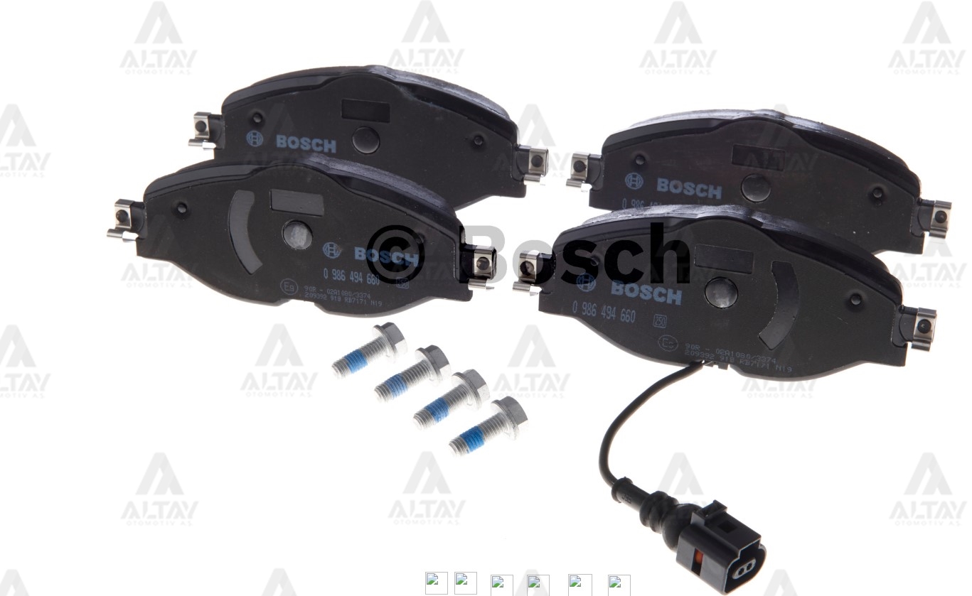 Volkswagen T-Roc Ön Fren Balata Vıı OEM 8V0698151