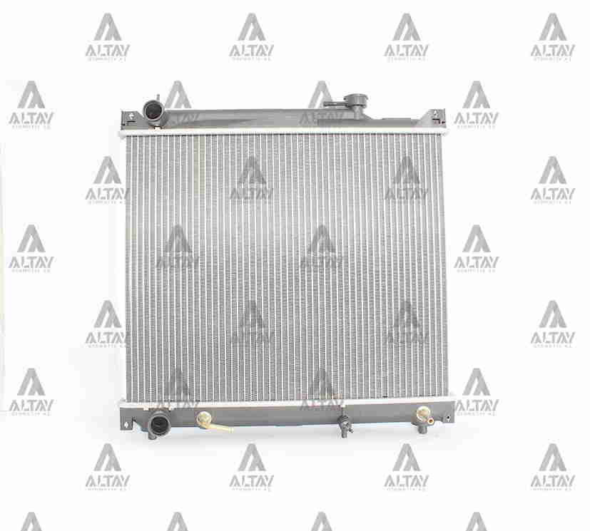 Suzuki Vitara Su Radyatörü 1994-1997 Radyatör Su OEM 17700-77E30 Suzuki Vitara Su Radyatörü 1994-1997 Radyatör Su OEM 17700-77E30