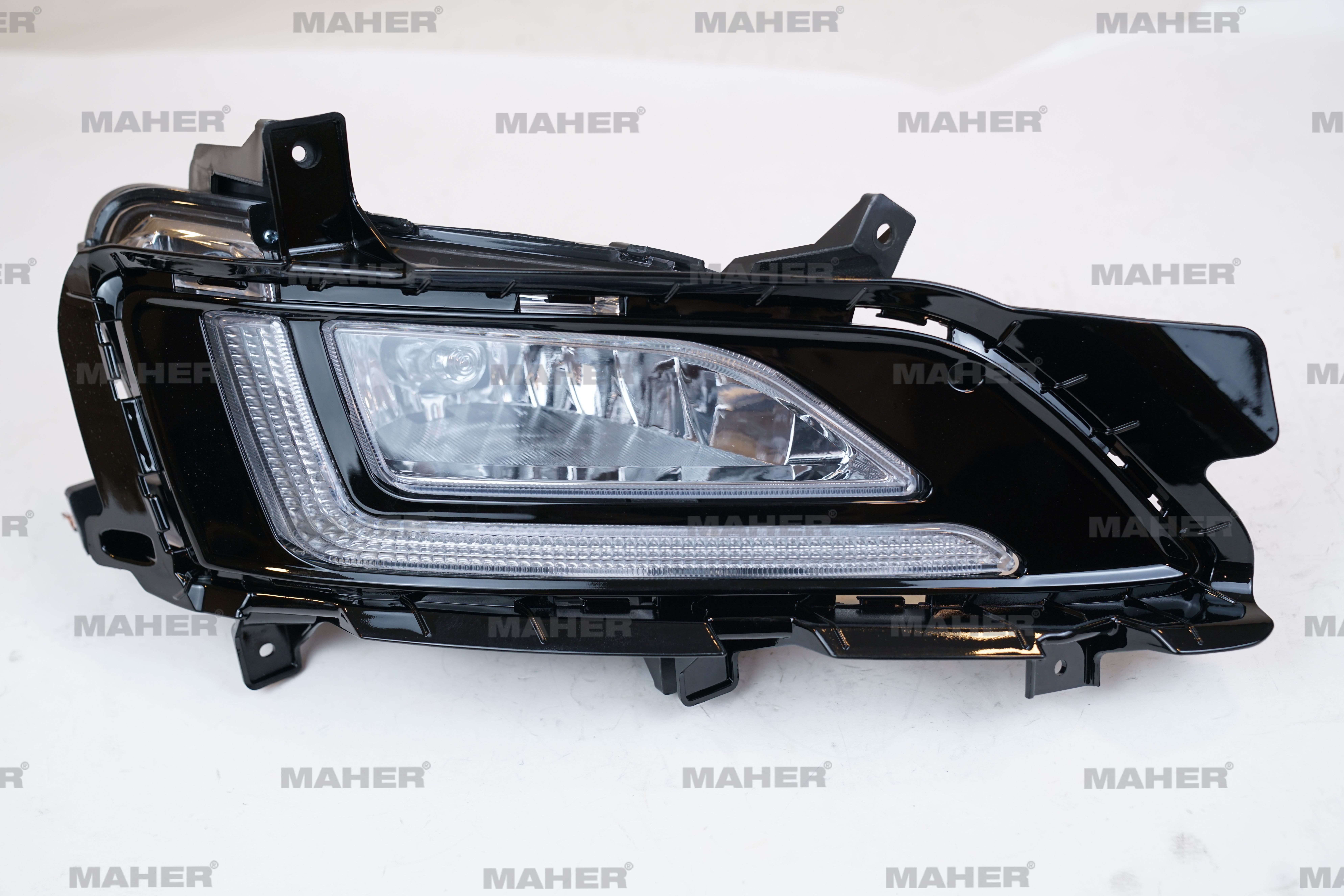 Hyundai Tucson Sağ Aydınlatma 2019-2021 Sis Lambası Ledli Kapaklı Sağ OEM 92202-D7600 Hyundai Tucson Sağ Aydınlatma 2019-2021 Sis Lambası Ledli Kapaklı Sağ OEM 92202-D7600