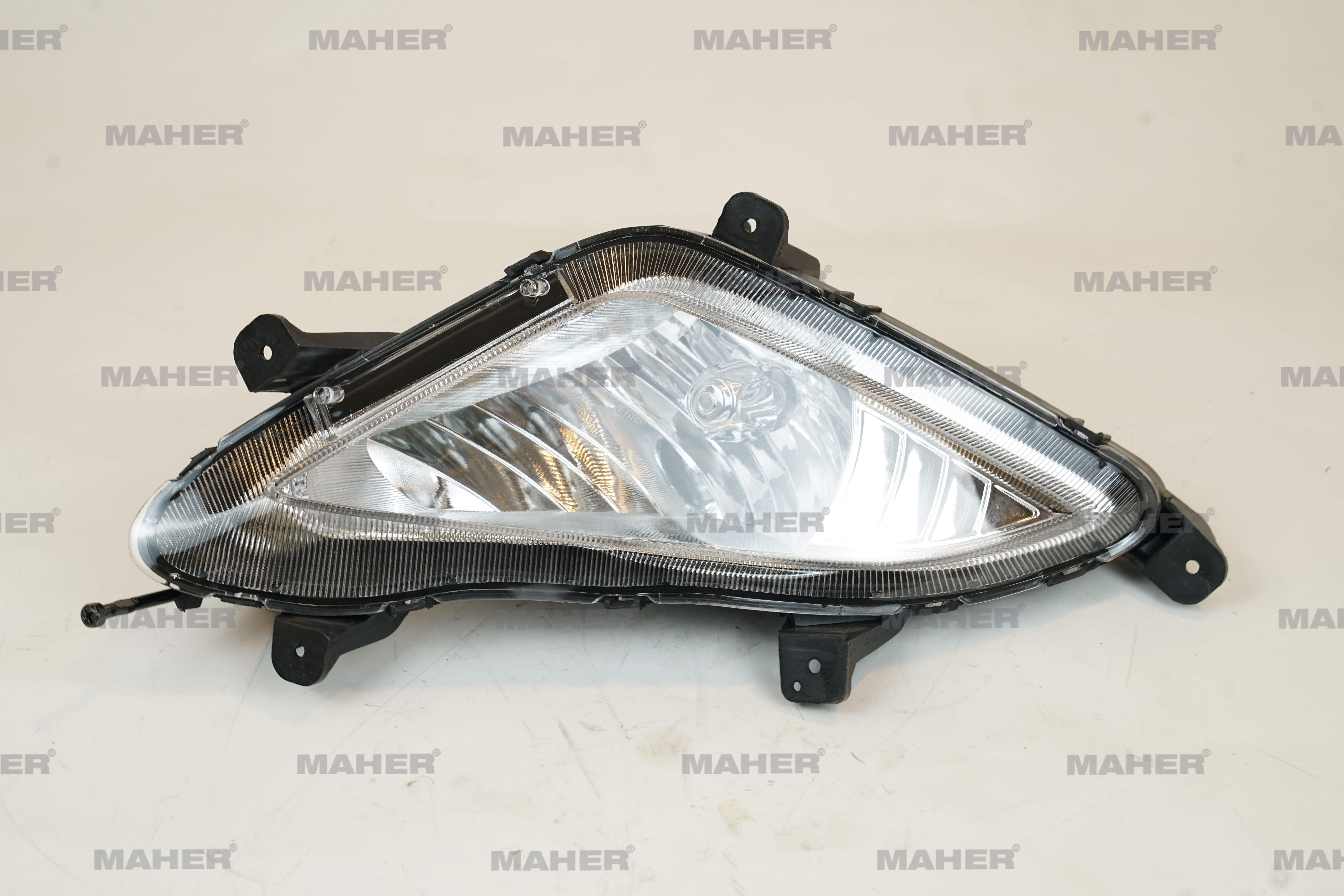 Hyundai Elantra Sağ Aydınlatma 2014-2015 Hyundai Elantra Sağ Aydınlatma 2014-2015